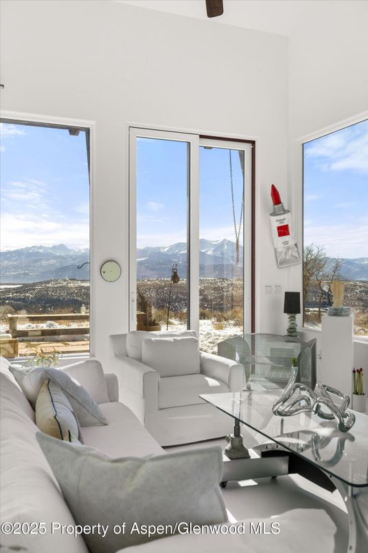 Dining room, Interior, Living room, Water