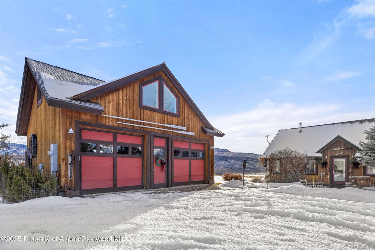 Attached, Exterior, Facade, Log Home