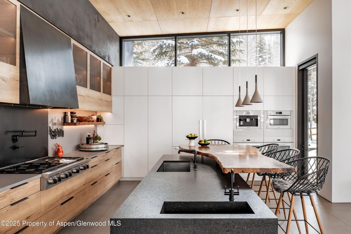 Interior, Kitchen, Pendant Lights, Stainless Steel Appliances