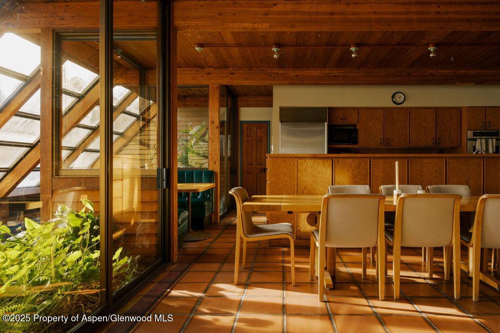 Dining room, Interior, Kitchen, Wooden Beams, Wooden Ceilings