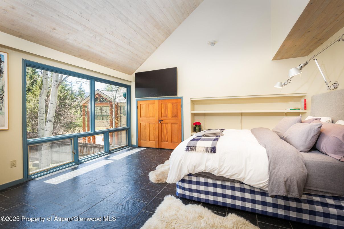 Bedroom, Interior, Wooden Ceilings
