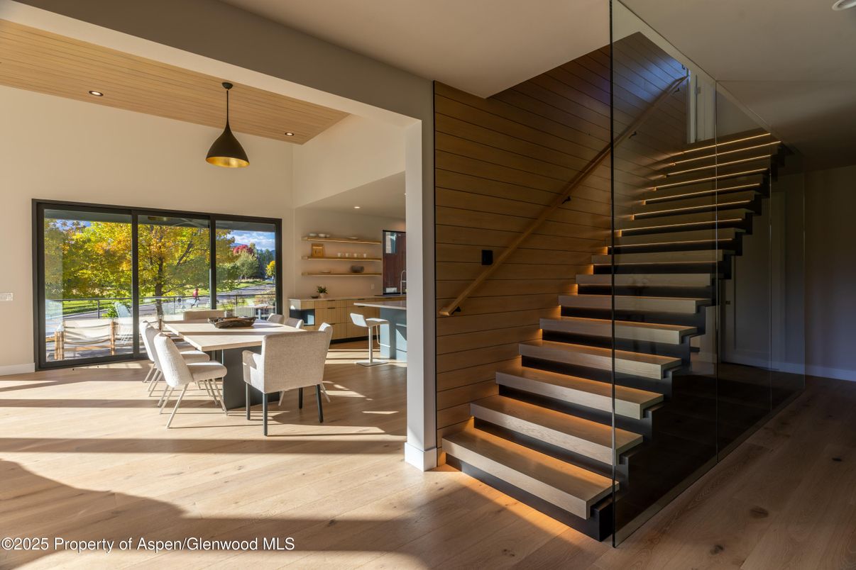 Dining room, Interior, Pendant Lights, Recessed Lighting, Wooden Ceilings, Wood Texture Flooring