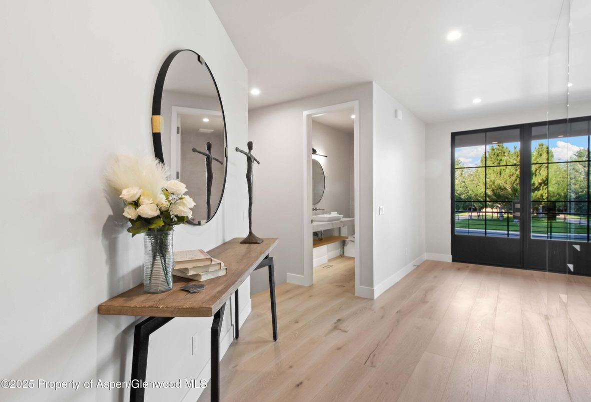 Bathroom, Interior, Recessed Lighting, Wood Texture Flooring