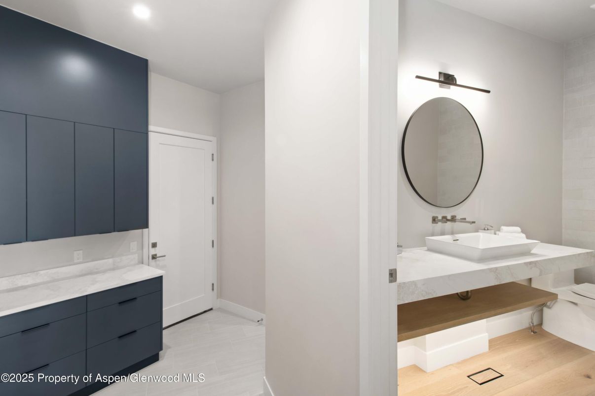 Bathroom, Interior, Recessed Lighting, Wood Texture Flooring