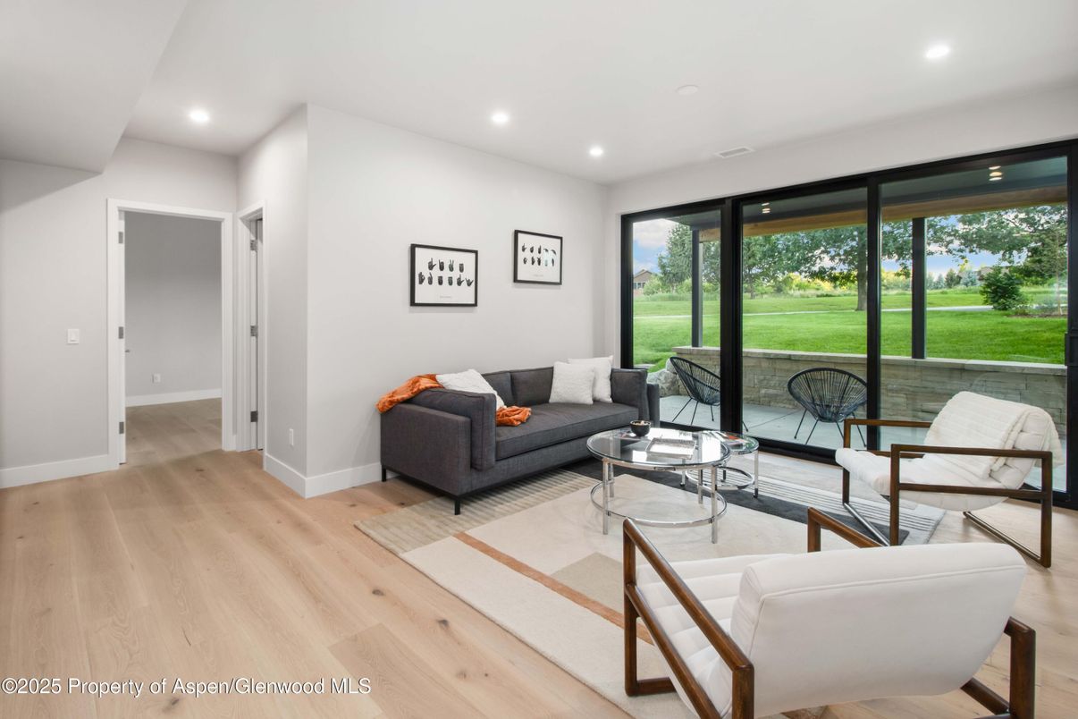 Interior, Living room, Recessed Lighting, Wood Texture Flooring