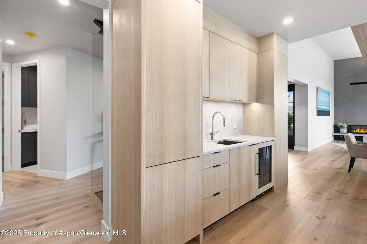 Fireplace, Interior, Kitchen, Recessed Lighting, Wood Texture Flooring