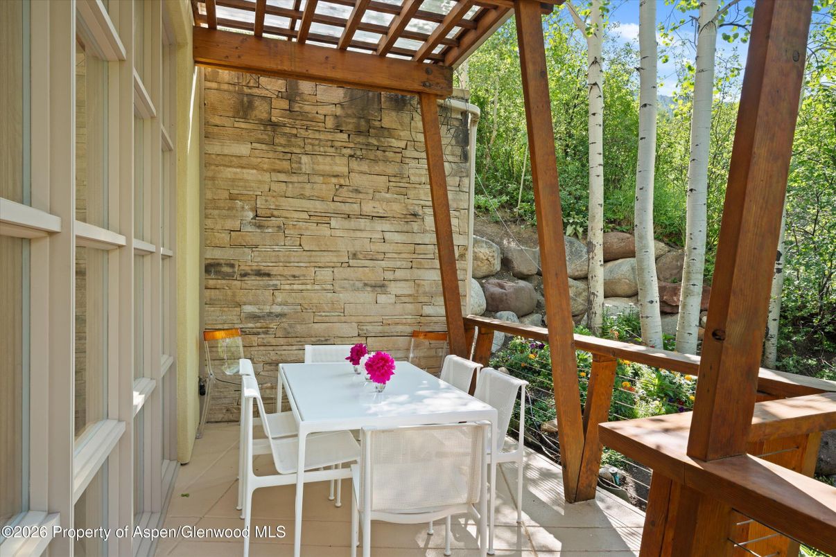 Exterior, Stone Walls