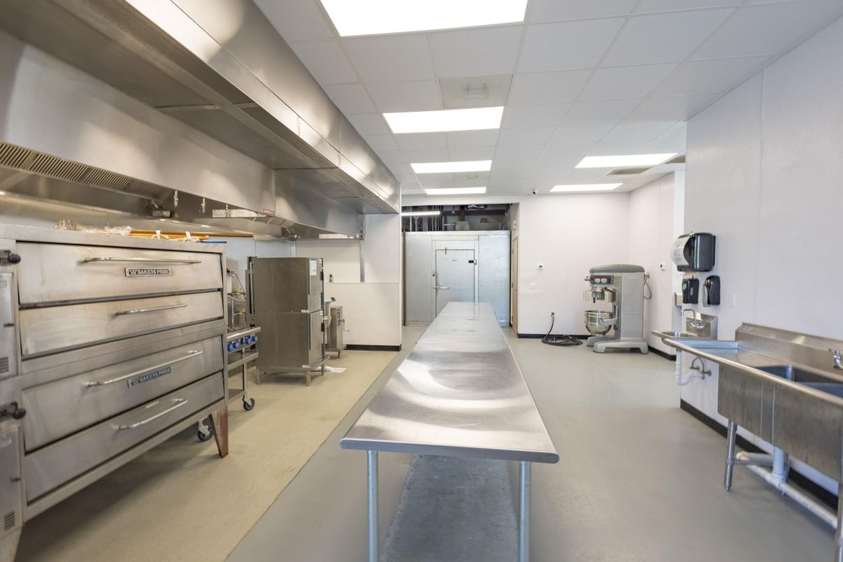 Fitness Equipment, Interior, Recessed Lighting