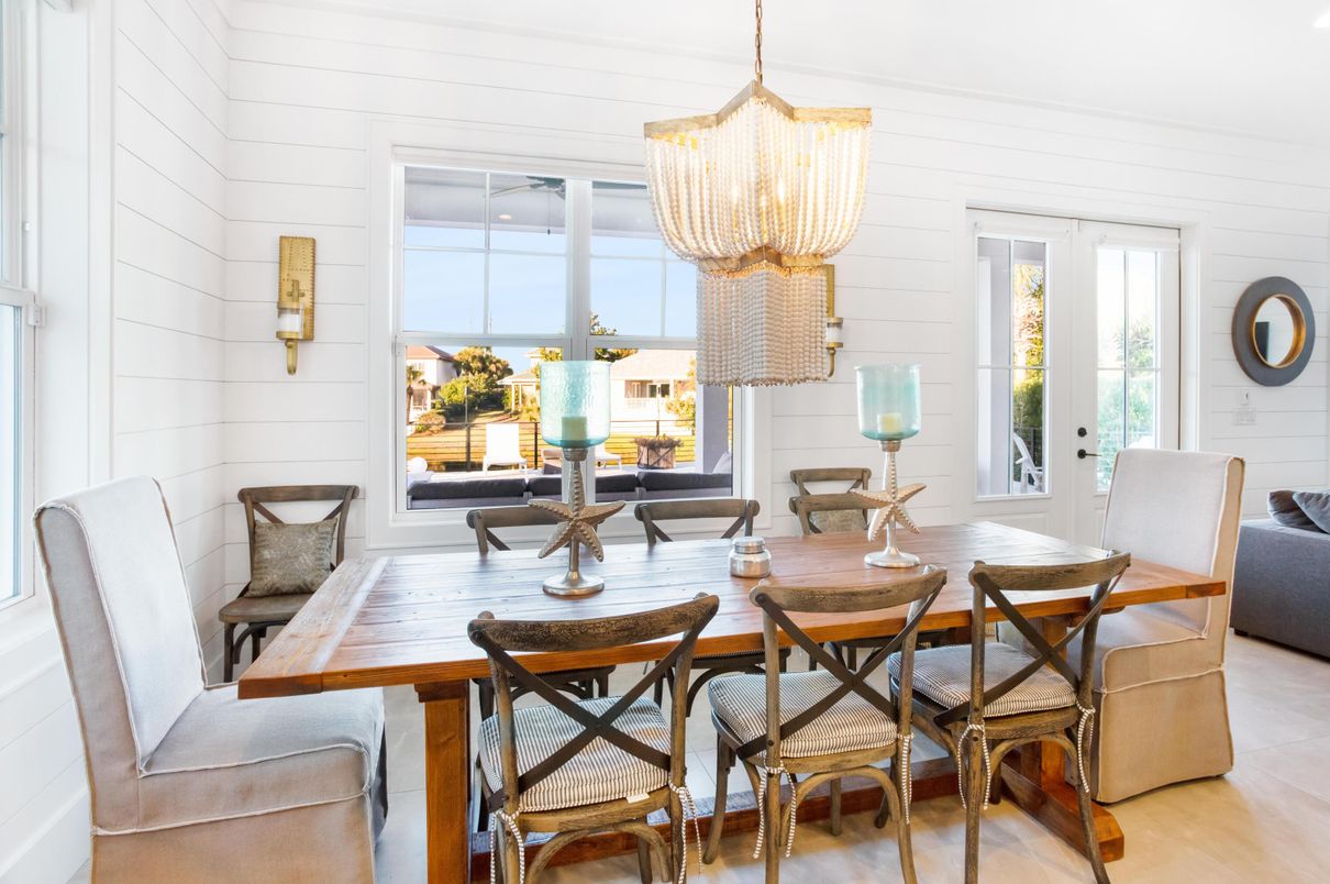Chandelier, Dining room, Interior, Water, Wood Texture Flooring