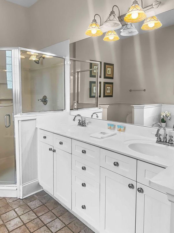 Bathroom, Dual Sink Vanities, Interior