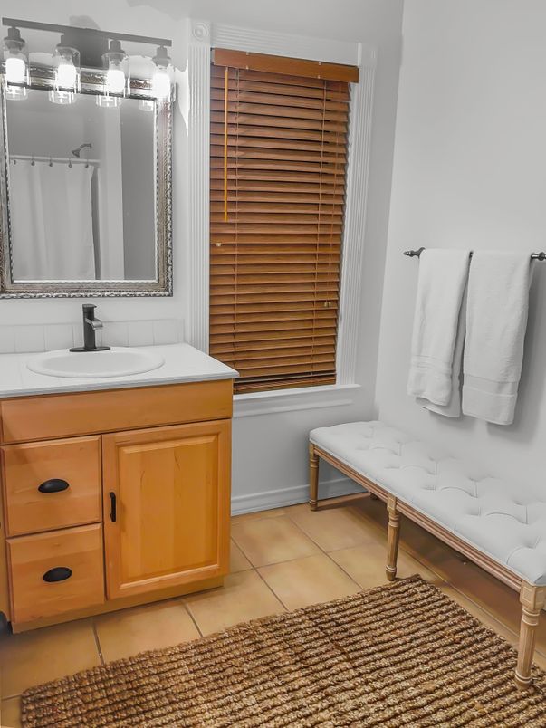 Bathroom, Dual Sink Vanities, Interior