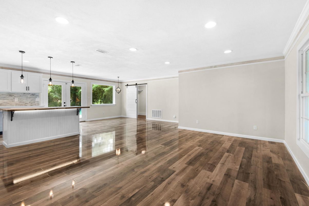 Empty room, Interior, Pendant Lights, Recessed Lighting, Wood Texture Flooring