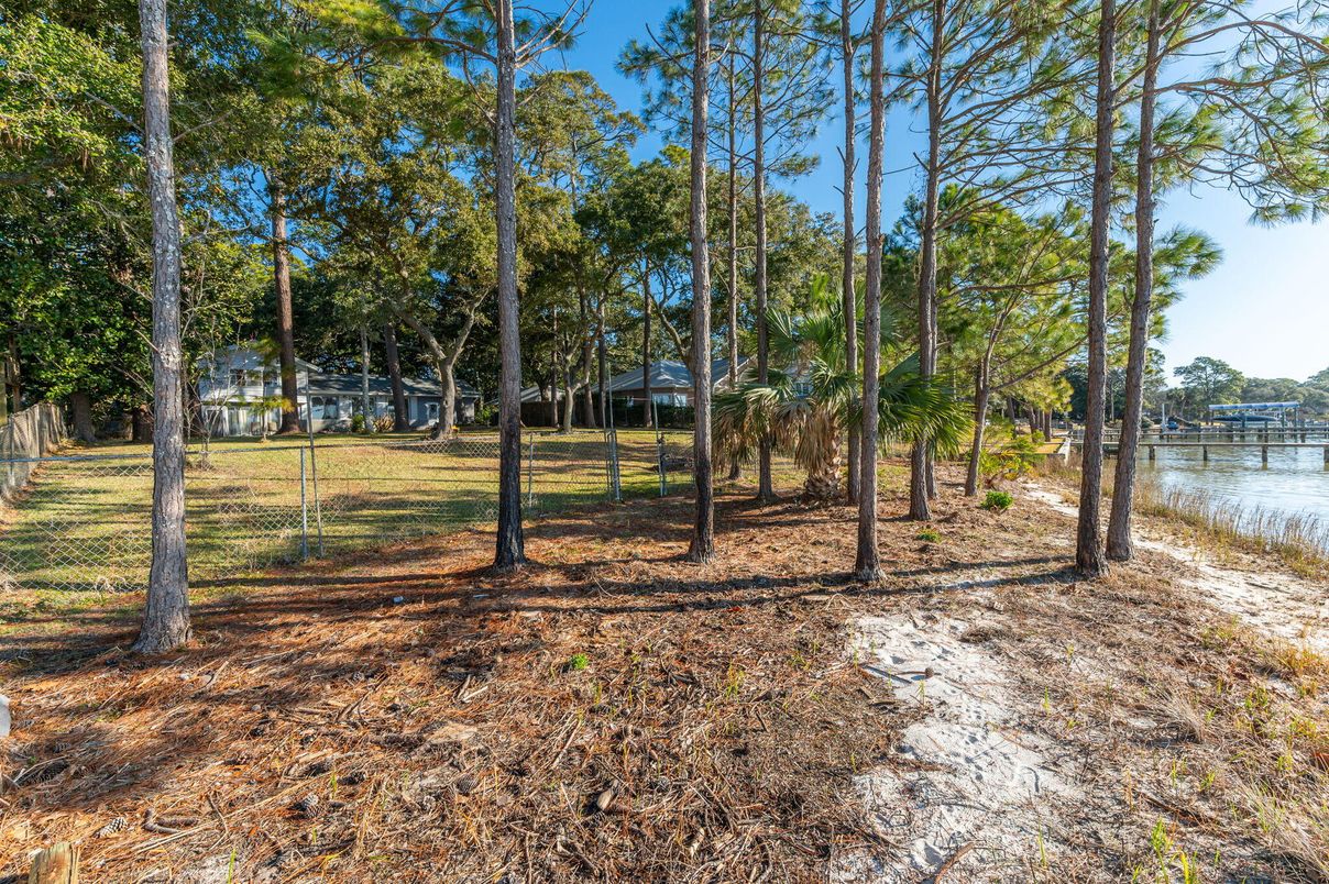 Backyard, Exterior, Lake