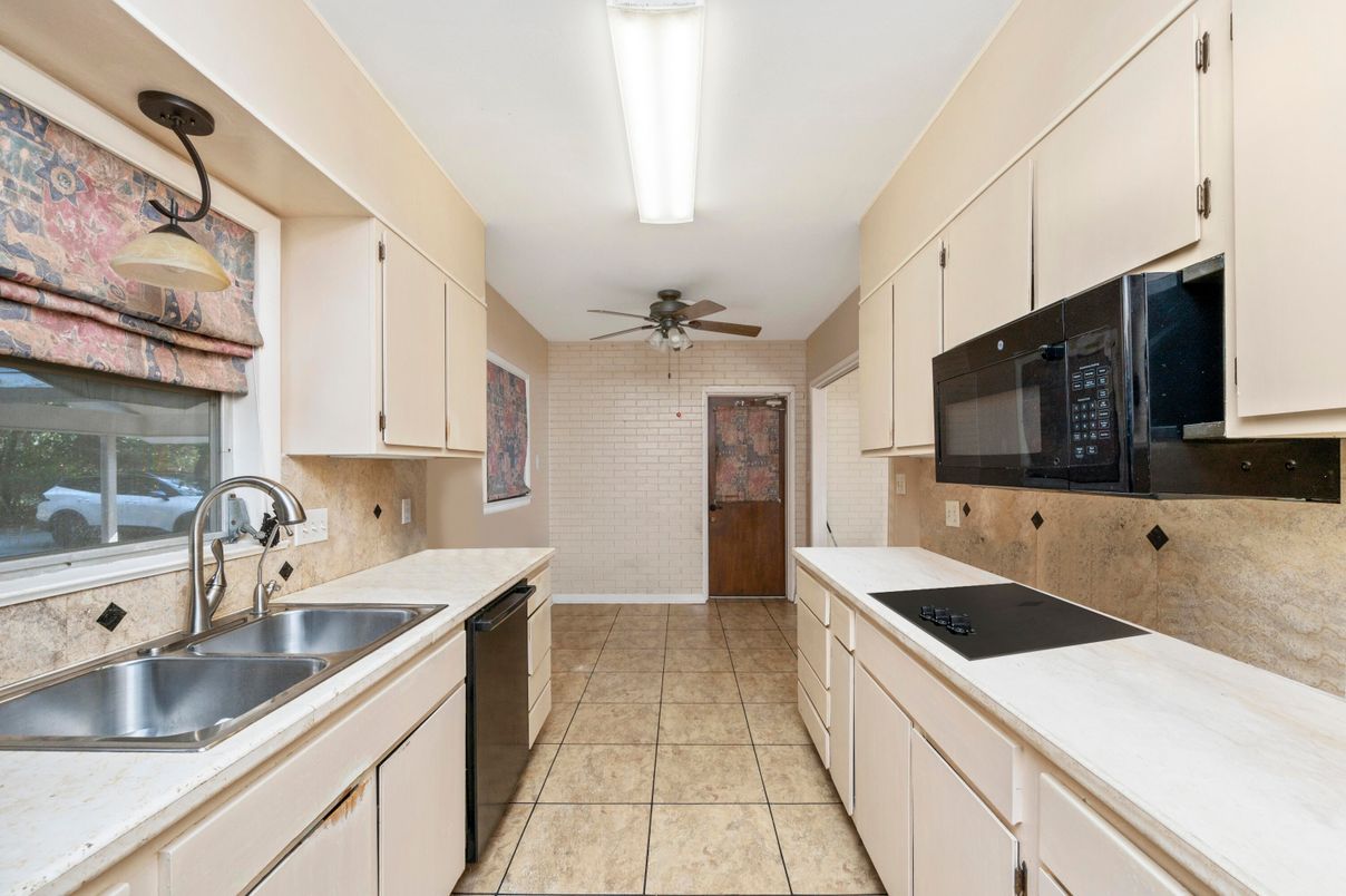 Interior, Kitchen, Stone Walls
