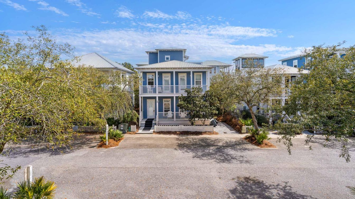 Backyard, Exterior, Facade, Georgian