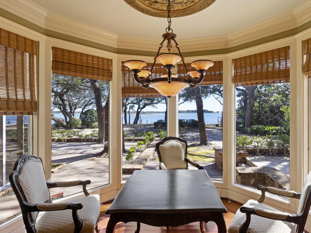 Chandelier, Dining room, Interior, Sun Room, Water