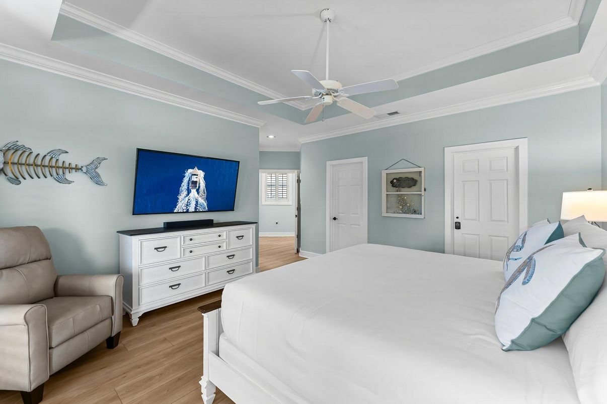 Bedroom, Interior, Recessed Lighting, Wood Texture Flooring