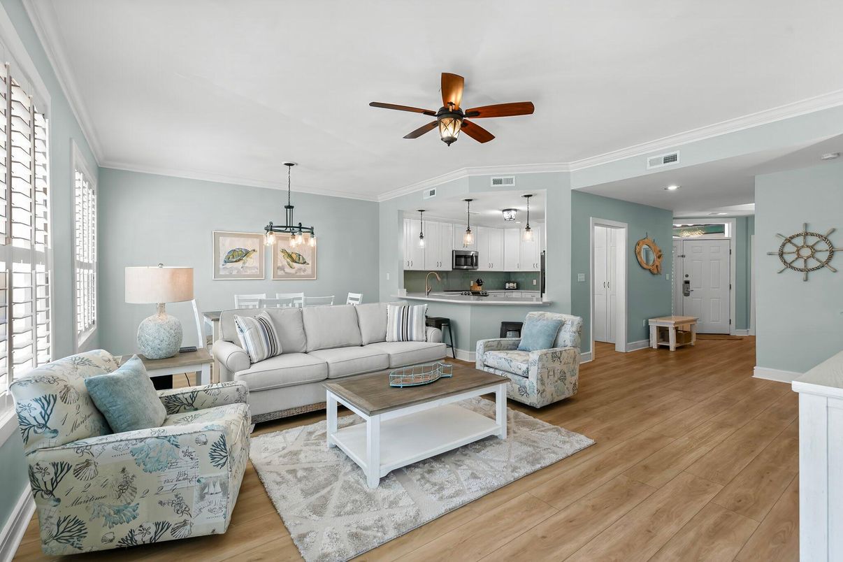 Dining room, Interior, Kitchen, Living room, Pendant Lights, Recessed Lighting, Wood Texture Flooring