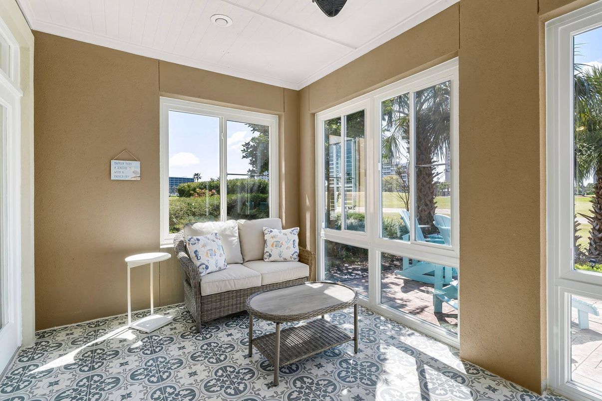 Interior, Recessed Lighting, Sun Room