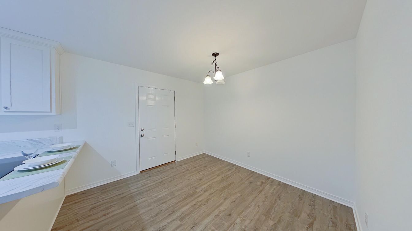 Empty room, Interior, Pendant Lights, Wood Texture Flooring