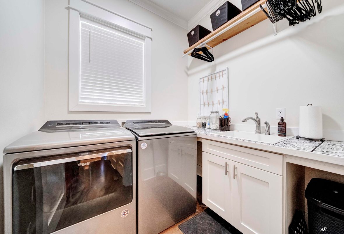 Interior, Washer