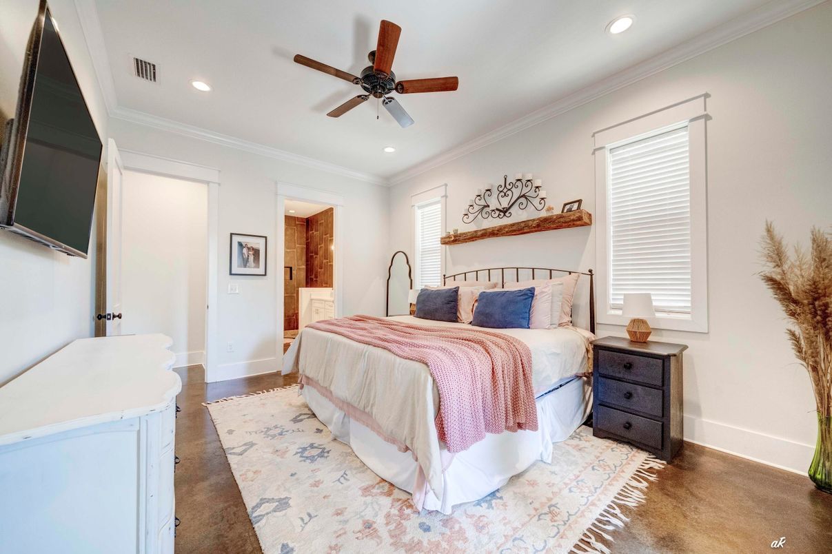 Bedroom, Interior, Recessed Lighting