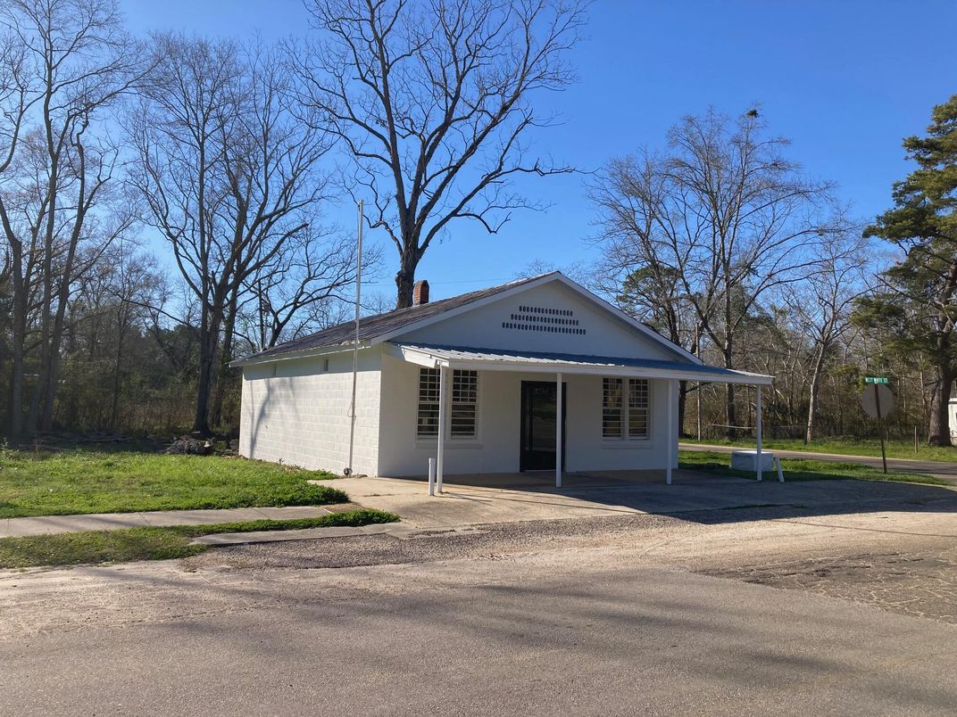 Backyard, Detached Garage, Exterior