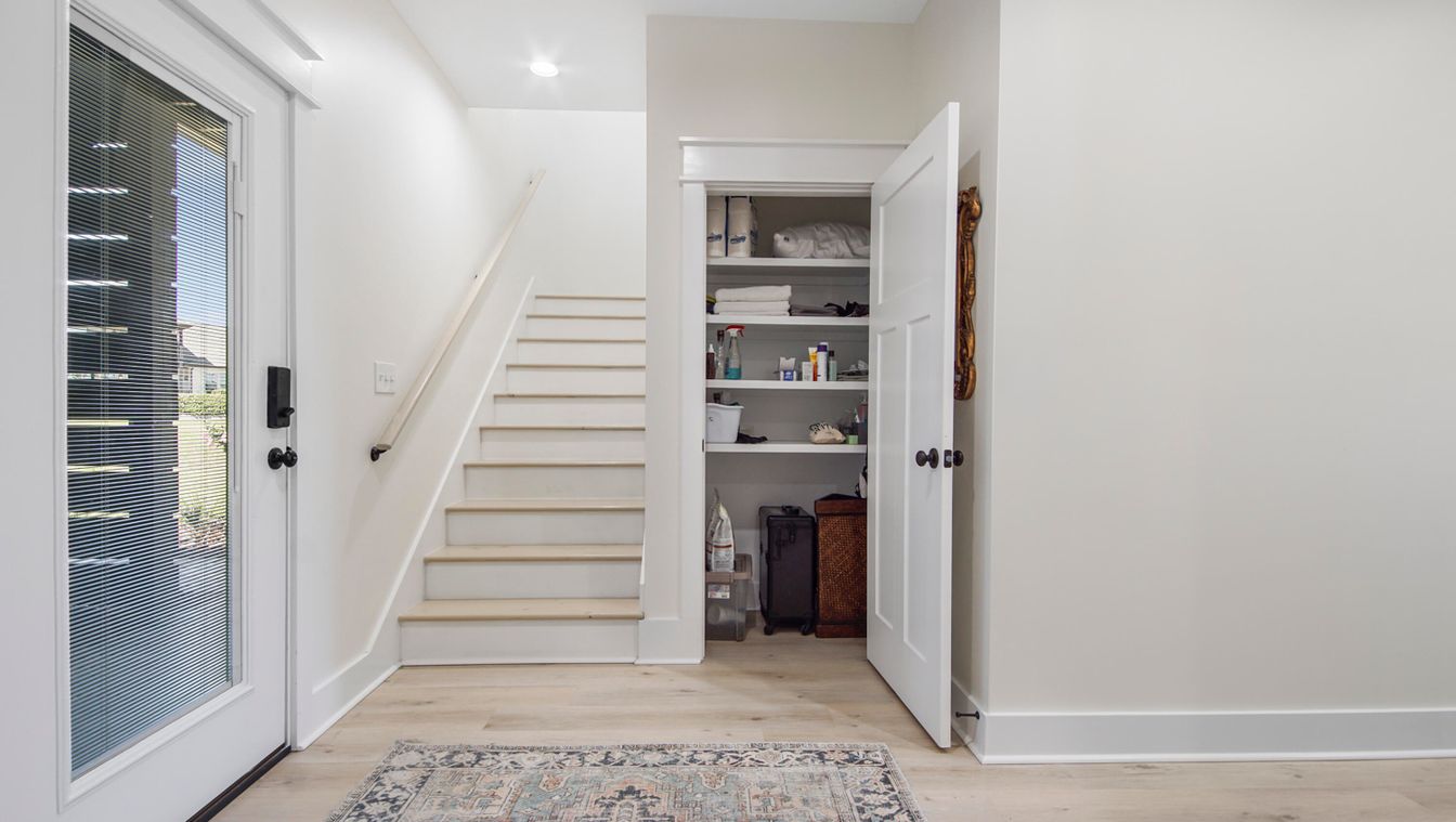 Interior, Recessed Lighting, Wood Texture Flooring