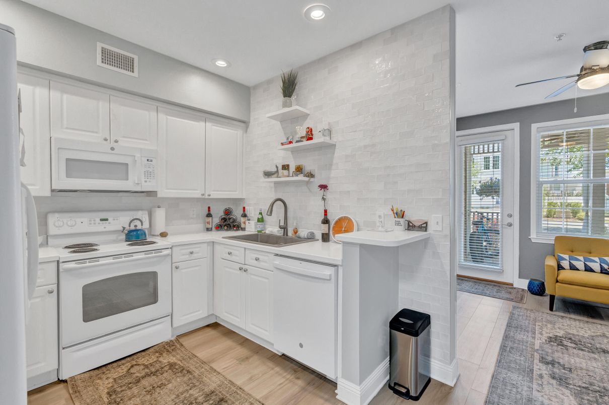 Interior, Kitchen, Recessed Lighting, Wood Texture Flooring