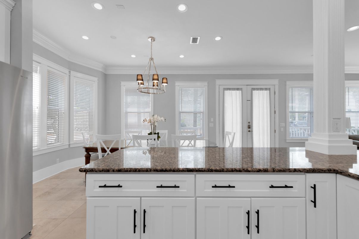 Chandelier, Dining room, Interior, Pendant Lights, Recessed Lighting