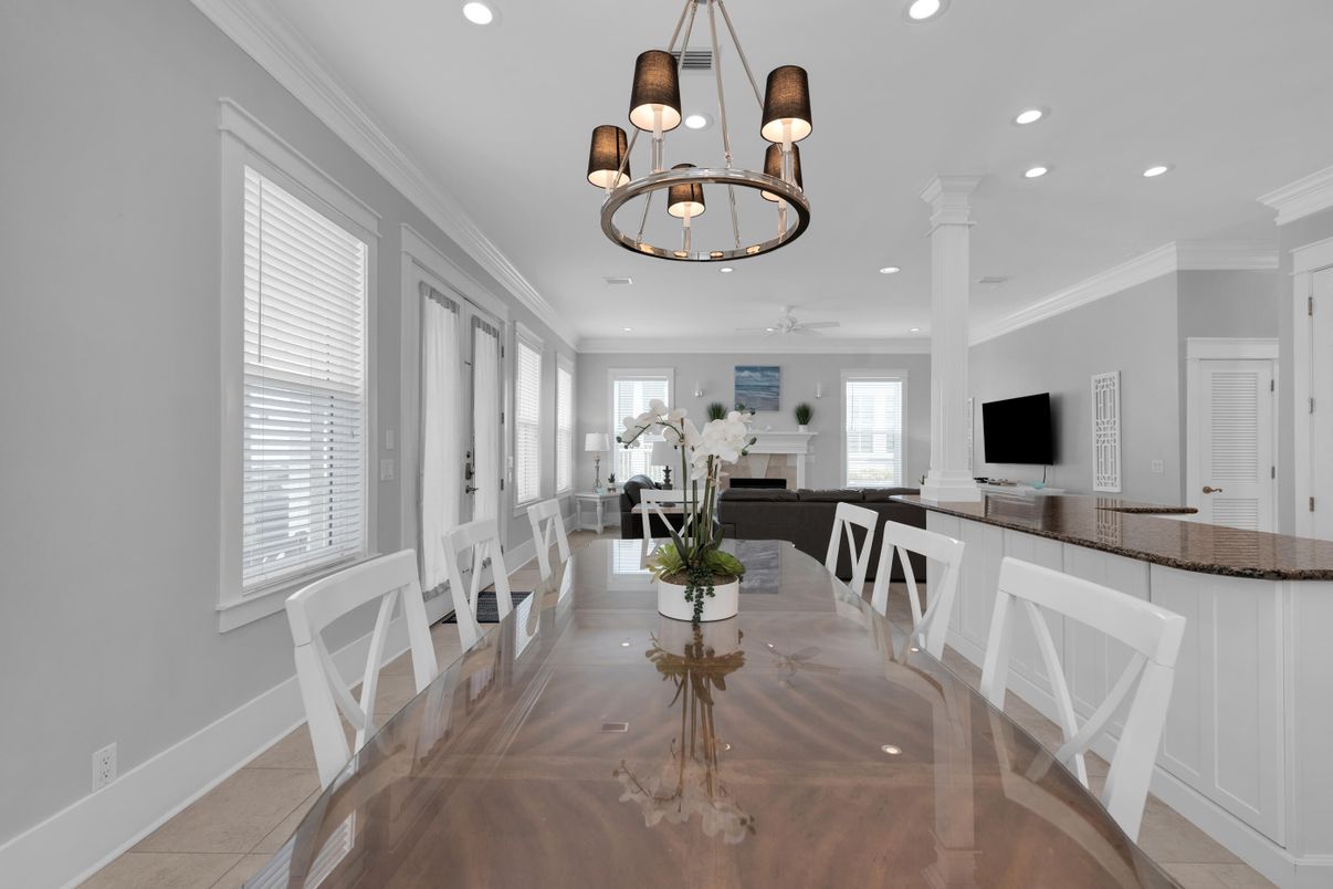 Chandelier, Dining room, Interior, Pendant Lights, Recessed Lighting, Wood Texture Flooring