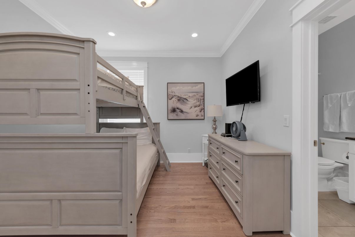 Bathroom, Interior, Recessed Lighting, Wood Texture Flooring