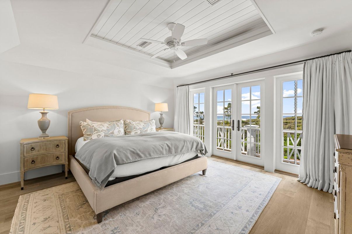 Bedroom, Interior, Water, Wood Texture Flooring