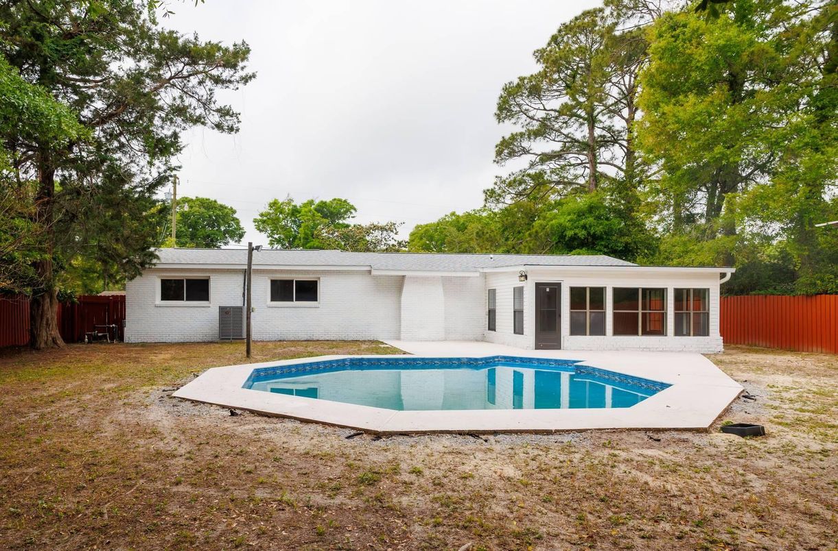 Backyard, Exterior, Pool