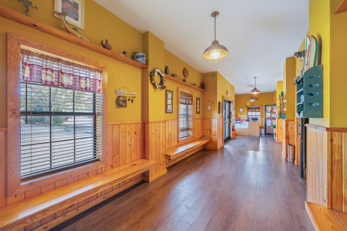 Interior, Pendant Lights, Wood Texture Flooring, Wooden Walls