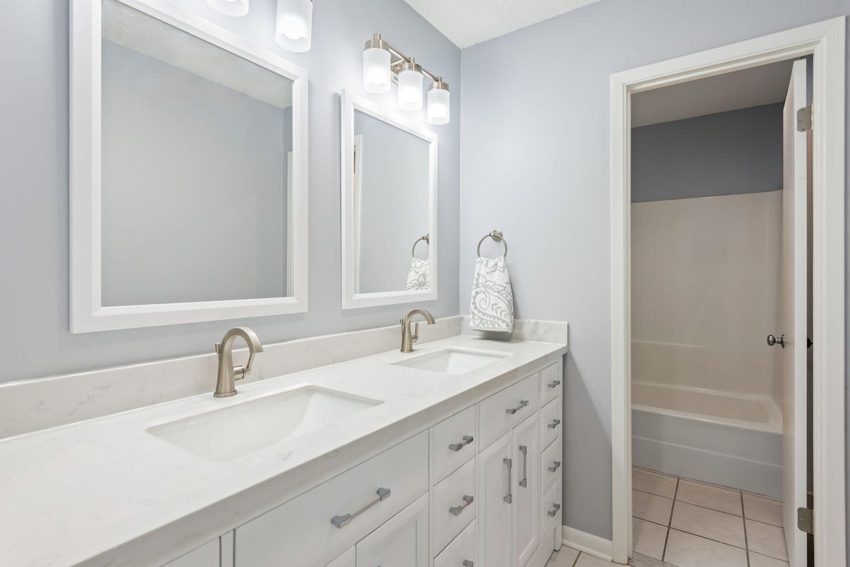 Bathroom, Dual Sink Vanities, Interior