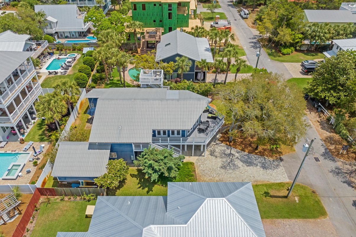 Exterior, Drone