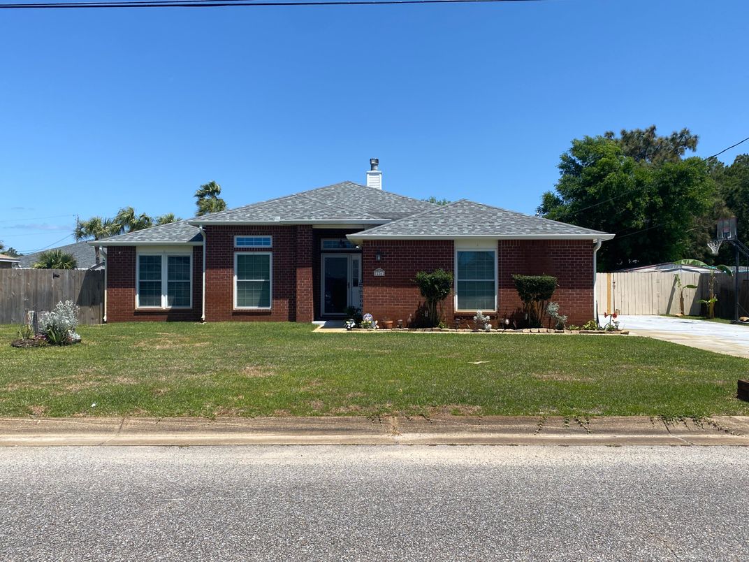 Exterior, Facade, Brick Facade, Ranch