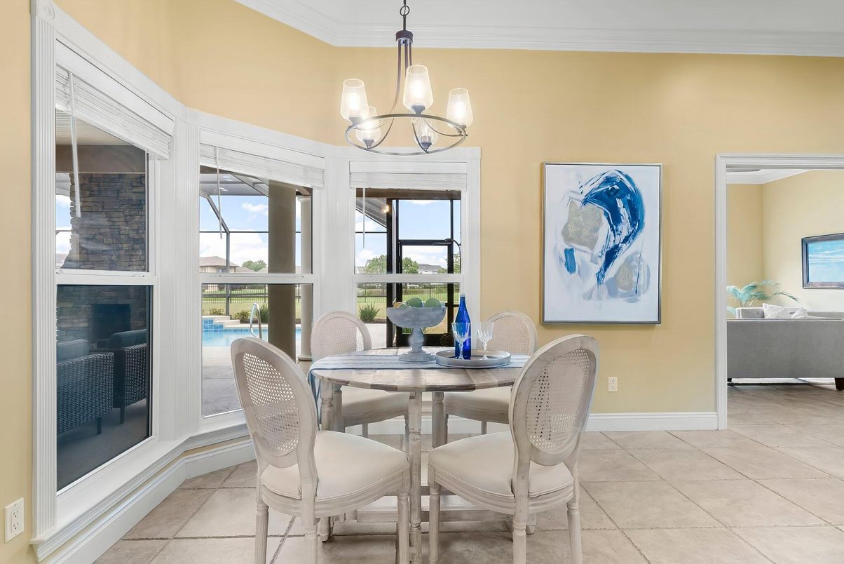 Chandelier, Dining room, Interior
