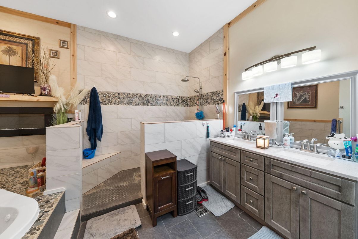 Bathroom, Dual Sink Vanities, Interior, Marble Walls, Recessed Lighting