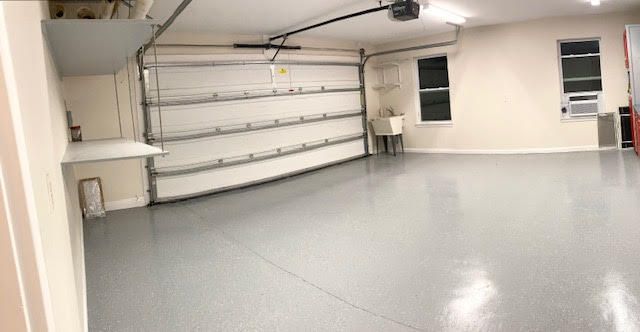 Garage, Interior