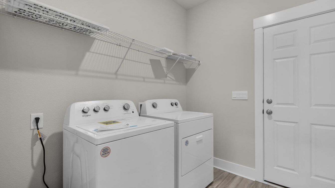 Interior, Washer, Wood Texture Flooring