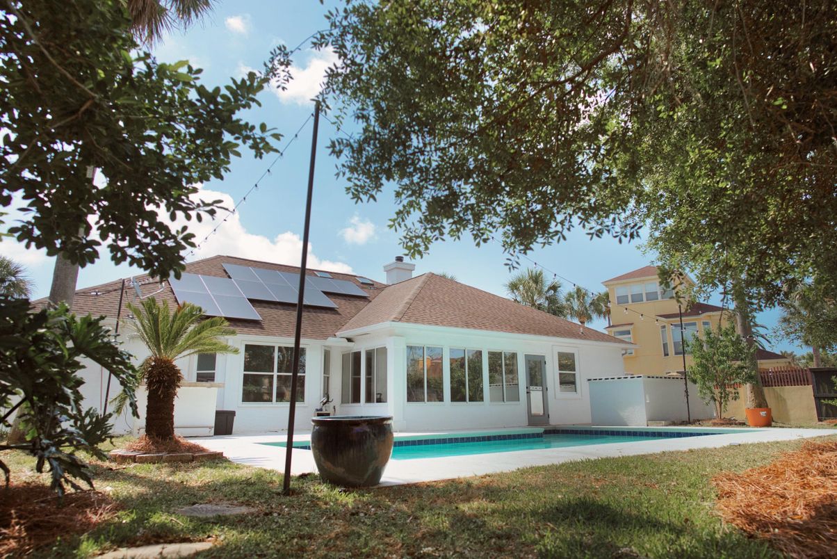 Exterior, Pool, Solar Panels