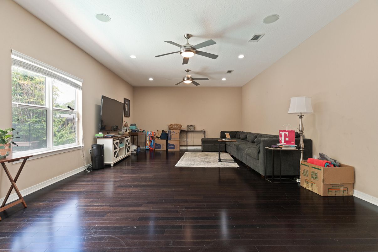 Interior, Living room, Recessed Lighting, Wood Texture Flooring