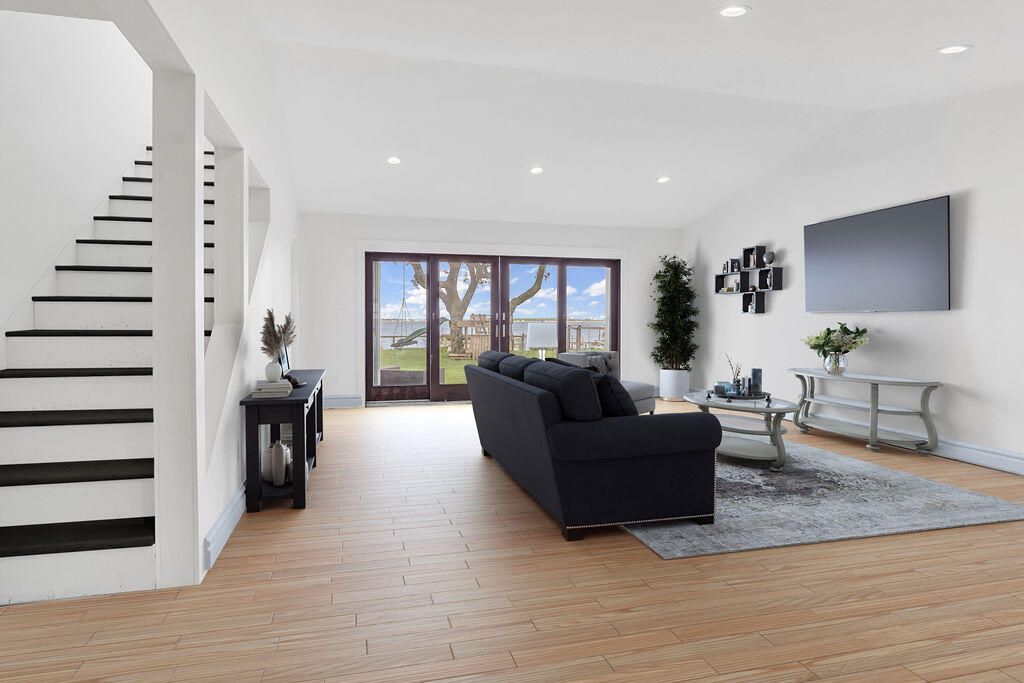 Interior, Living room, Recessed Lighting, Wood Texture Flooring