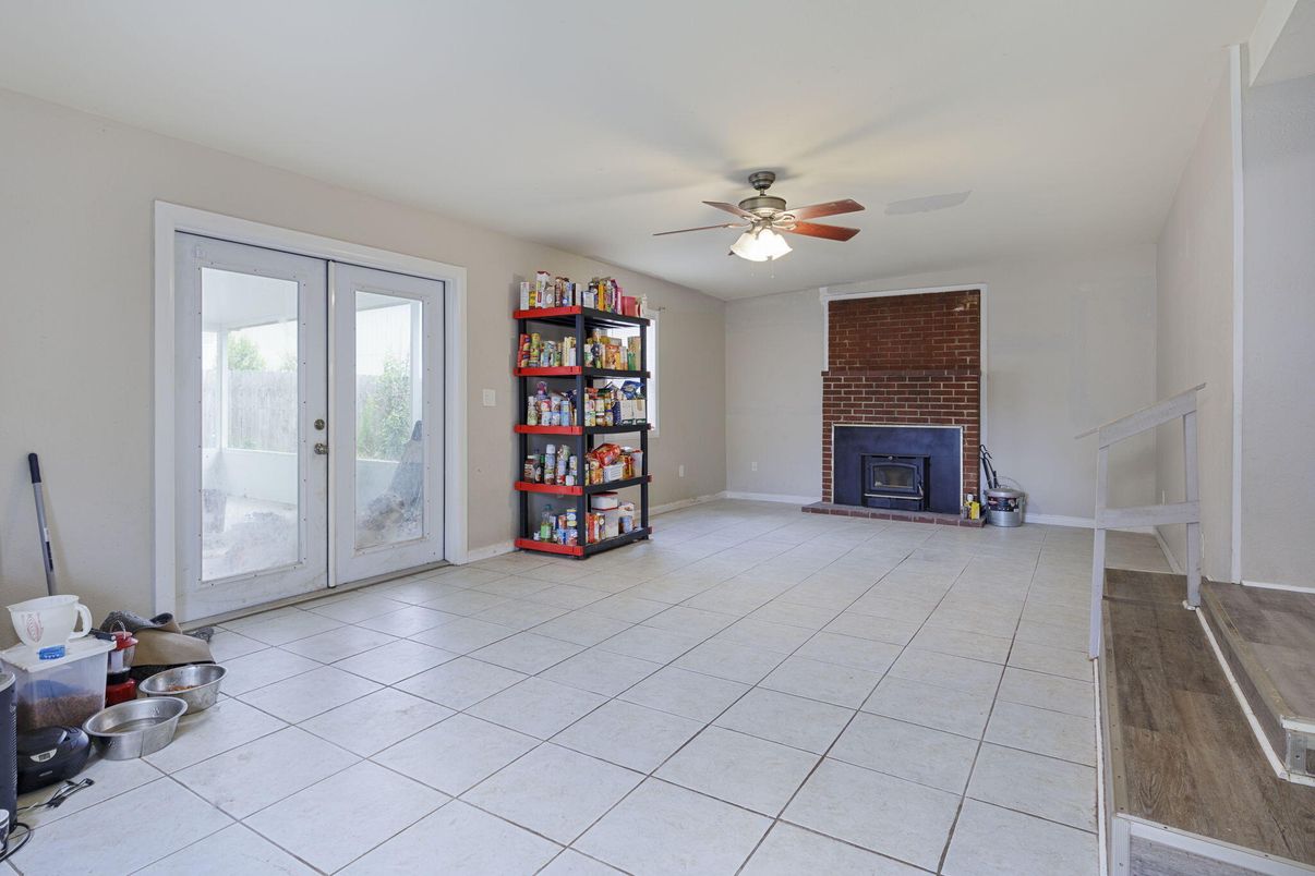 Empty room, Fireplace, Interior