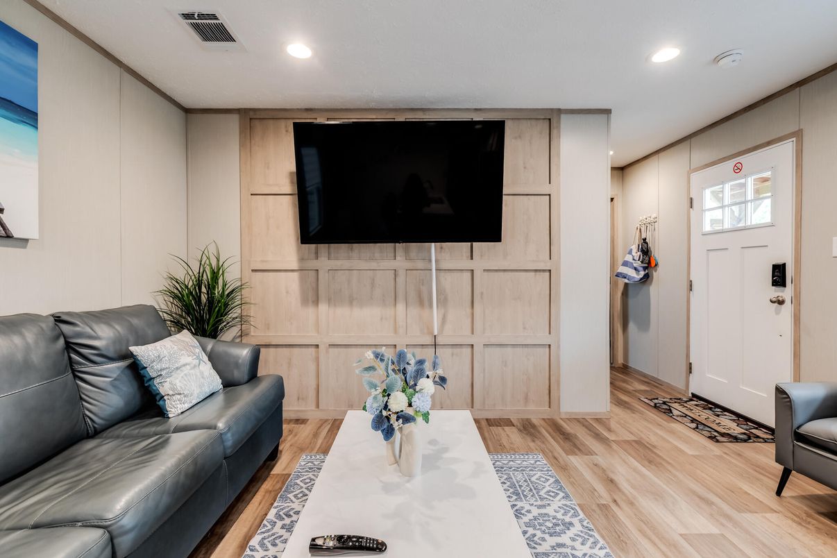 Interior, Living room, Recessed Lighting, Wood Texture Flooring