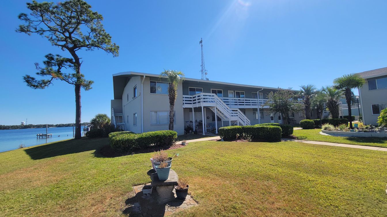 Backyard, Exterior, Water