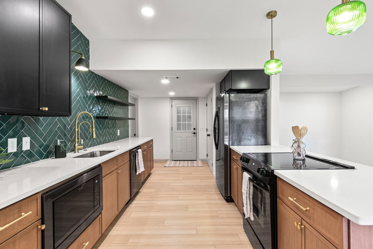Interior, Kitchen, Pendant Lights, Recessed Lighting, Wood Texture Flooring