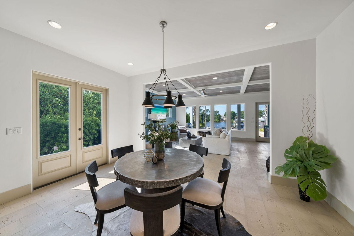Dining room, Interior, Living room, Pendant Lights, Recessed Lighting